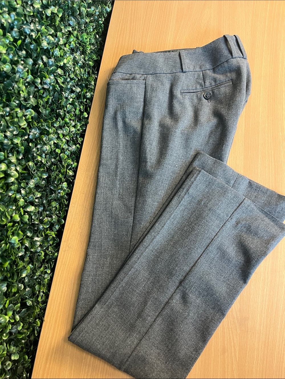 The Limited Women’s Charcoal Gray Flat-Front Dress Pants